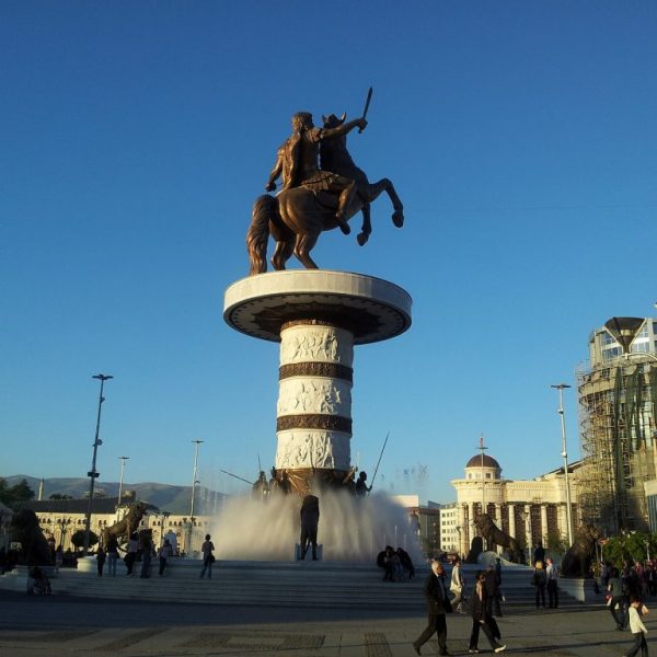The Macedonian Crisis – a Game of Influence (?)